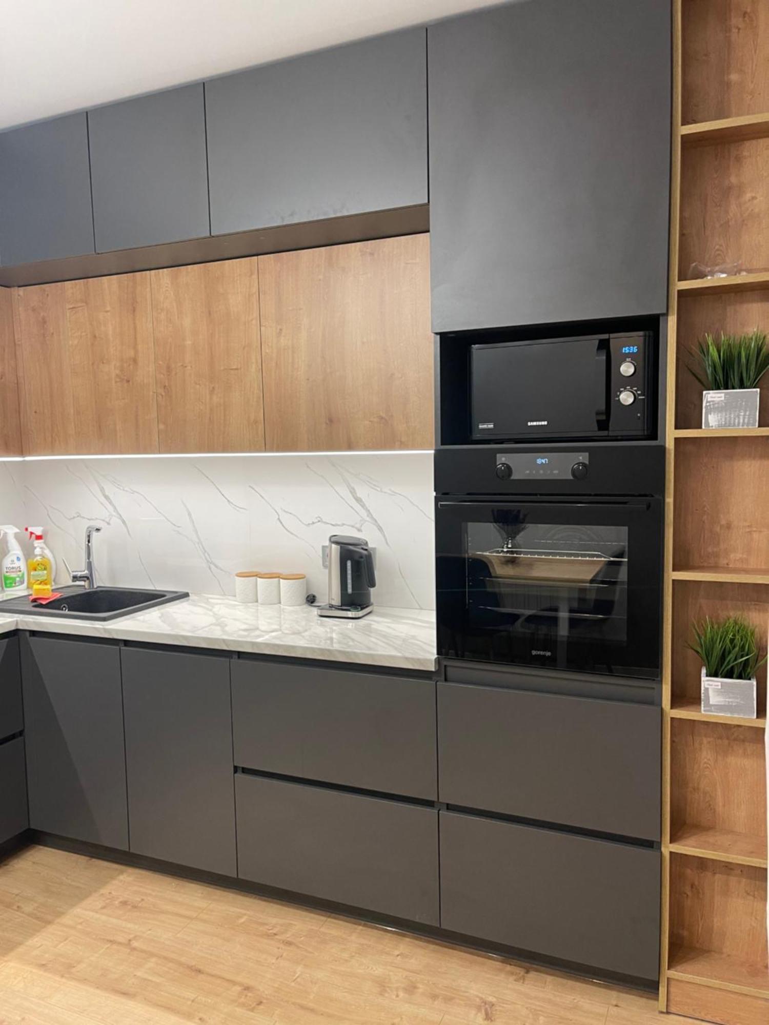 Vip Квартира В Центре Города, Новостойка В Жк Prestige Apаrtments, Ровно Exteriör bild