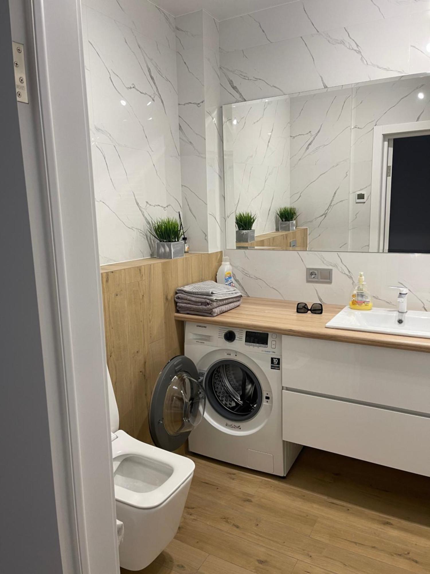 Vip Квартира В Центре Города, Новостойка В Жк Prestige Apаrtments, Ровно Exteriör bild